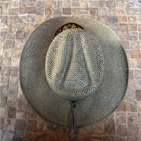 Hat - Picture 6 of 7